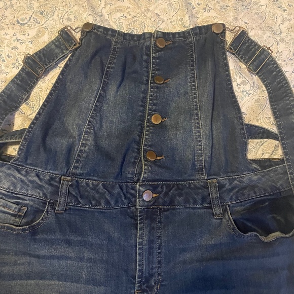 Plus Size Denim Refuge Ripped Knee Overalls - Picture 2 of 5